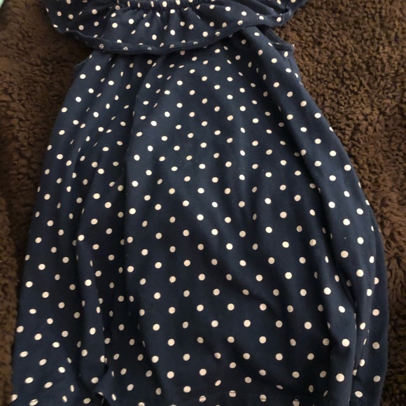 OK there’s five different outfits to choose from - Picture 7 of 15